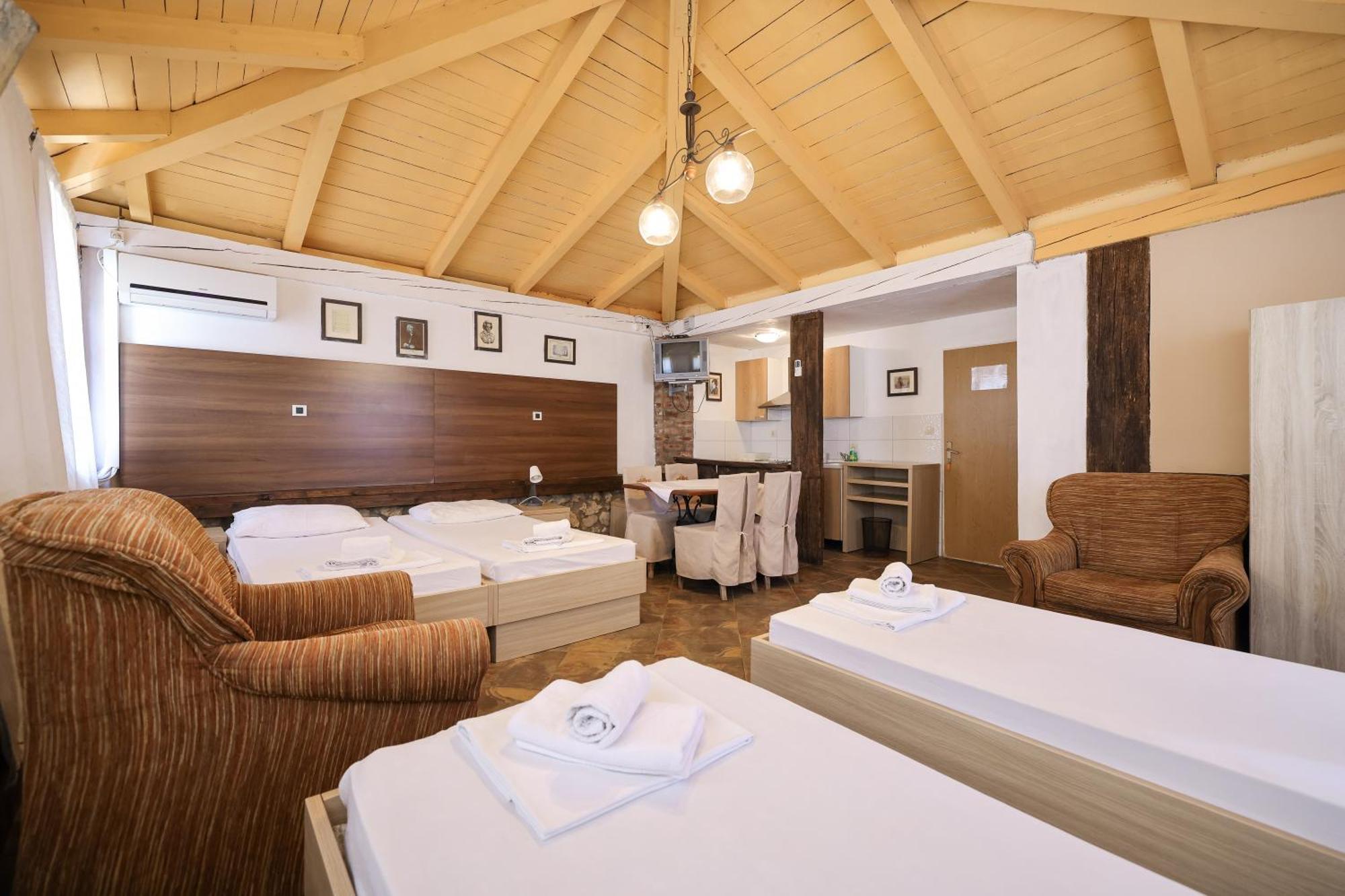 Tribunia Beach Hotel Tribalj 外观 照片