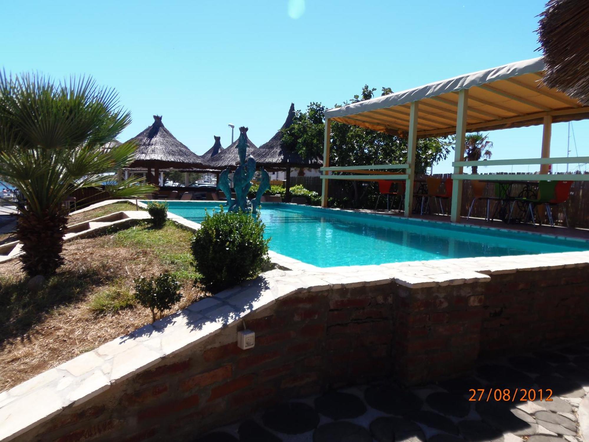 Tribunia Beach Hotel Tribalj 外观 照片